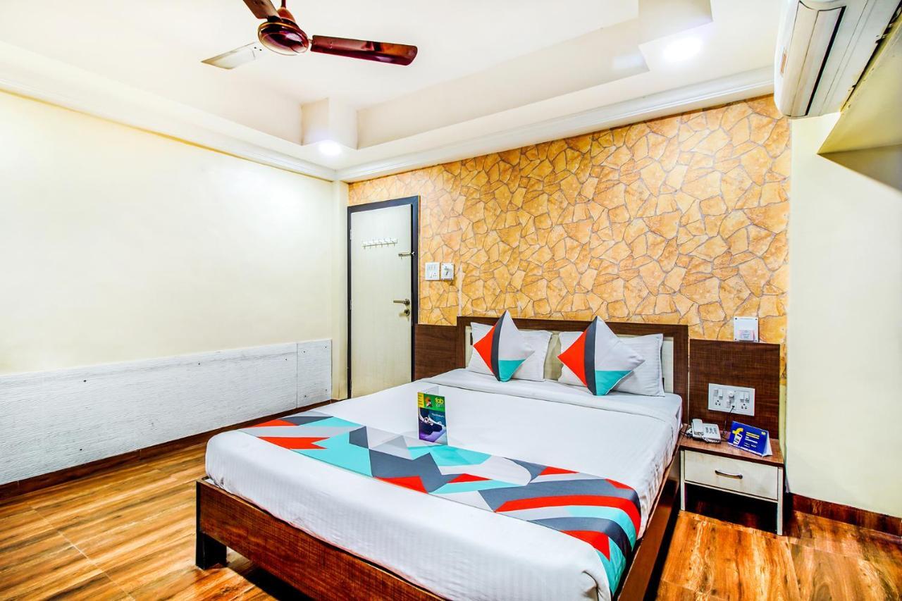 Mukesh Residency Hotel Poona Buitenkant foto