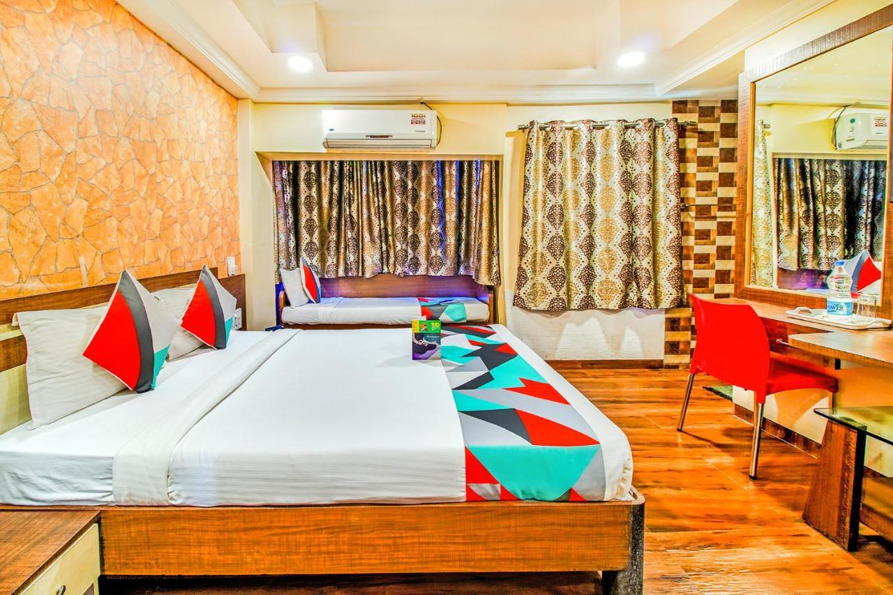 Mukesh Residency Hotel Poona Buitenkant foto